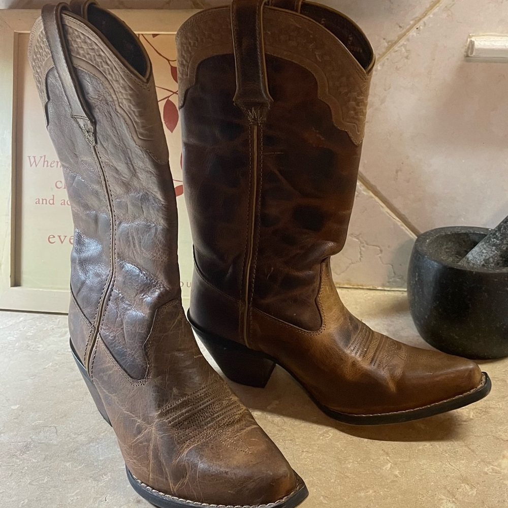 Durango Boots. Lately Brown 12” size 7. Never worn. Vintage, Character marks.